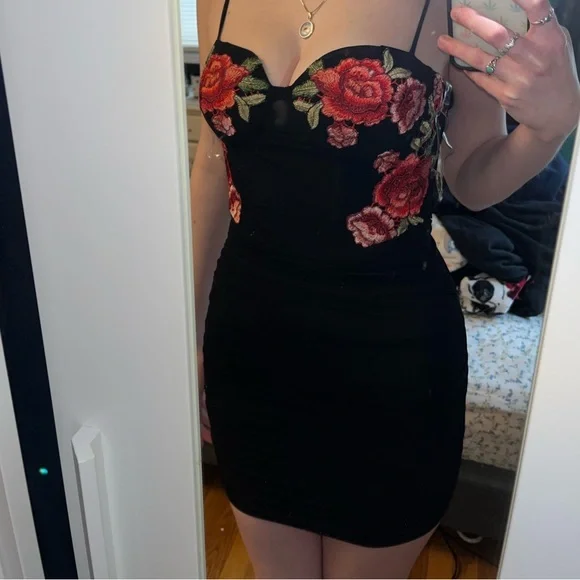 Floral Mini Dress SIZE EXTRA SMALL - Picture 1 of 6